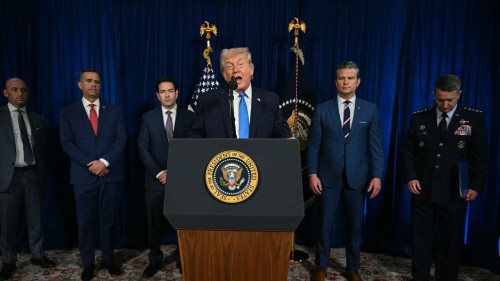 من مادورو إلى العالم.. تصريحات مسؤولي البيت الأبيض تكشف عن عقيدة عسكرية جديدة: "الفرصة لا تمنح مرتين"