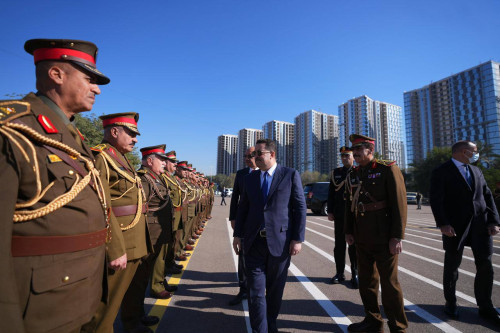 بالصور:السوداني يؤكد حرص الحكومة على تعزيز قدرات القوات المسلحة بالأسلحة والمعدات المتطورة والحديثة