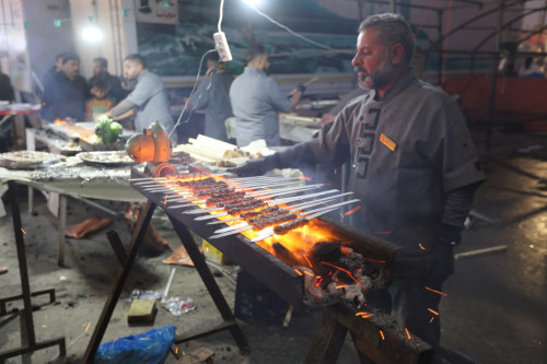 من قضاء الشطرة المعطاء... موكب حسيني رفع راية الخدمة الحسينية في الكاظمية المقدسة(صور)
