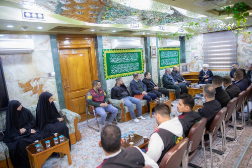 لم تسجل فيه حالة وفاة واحدة... ممثل السيد السيستاني يلتقي وفد مستشفى السفير الذي قدم خدماته في  نينوى
