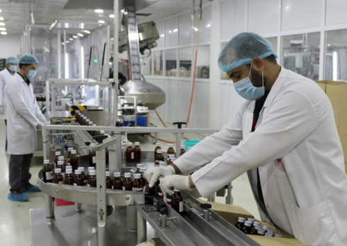 الصحة تعلن عن إنتاج 2000 دواء ومستلزم طبي محلياً