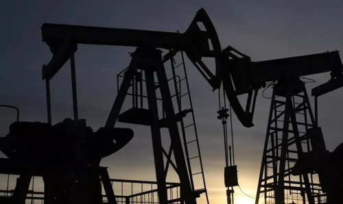 وزير الطاقة الأمريكي: واشنطن ستبيع النفط الفنزويلي بـ45 دولارا للبرميل