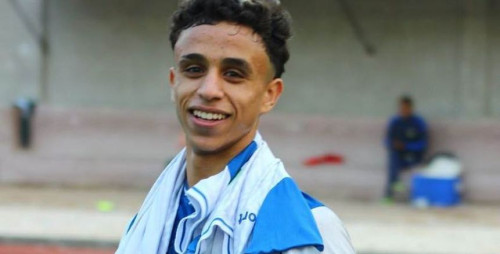 اصطدم بحارس المرمى.. وفاة لاعب مصري في مباراة لكرة القدم