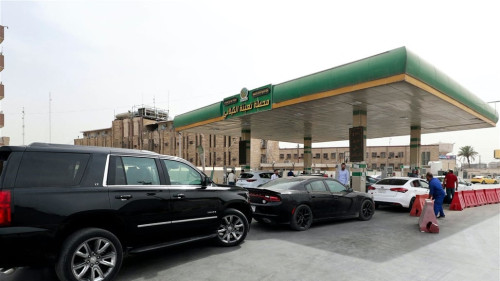 النفط تنفي وجود أزمة في تجهيز البنزين