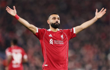 نادي ليفربول يحسم أمره ويقرر عرض محمد صلاح للبيع