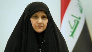 وزيرة سابقة بحكومة السوداني ترفض قرار اضافة اجور 20% على كارتات الموبايل والانترنت