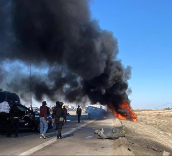 وفيات وإصابات بحادث سير مروع قرب الفلوجة.. وسوات الأنبار تتدخل لإنقاذ الناجين