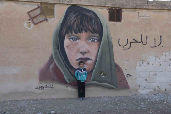 تعلم طريقة الحديث مع طفلك عن أخبار الحروب؟