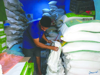 التجارة: الطحين متوفر والخزين يكفي البلاد لعام كامل