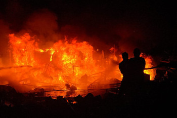 إيران تعلن استهداف قاعدة "رامات ديفيد" الجوية في إسرائيل