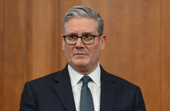 رئيس الوزراء البريطاني: فتح مضيق هرمز ليس بالمهمة السهلة