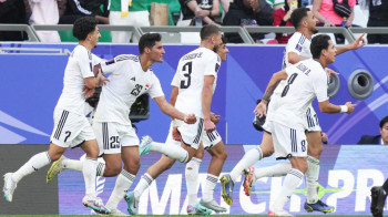 أرنولد يكشف تشكيلة منتخب العراق قبل ملحق المونديال