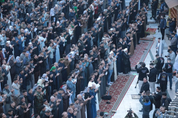 خطيب صلاة العيد في كربلاء.. ندين بأشد العبارات الحرب الظالمة على الشعبين الايراني واللبناني المظلومين(صور)