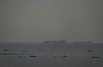 إيران تفرض رسومًا على مرور السفن في مضيق هرمز:انتهى زمن المرور المجاني