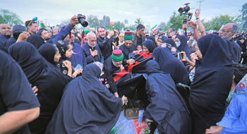 عبير كربلاء يُستنشق في ميناب الايرانية :عوائل الاطفال المذبوحة يَستقبلون وفد العتبة الحسينية