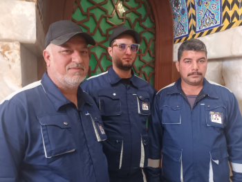 رجال مفرزة الصيانة الثقيلة:لا تتوقف قافلة الاغاثة الطبية والانسانية للشعب الايراني ونحن موجودون