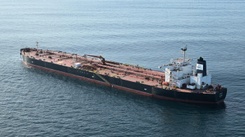 لليوم الثاني.. أسعار النفط تواصل التراجع وسط ترقب للمحادثات الأميركية الإيرانية