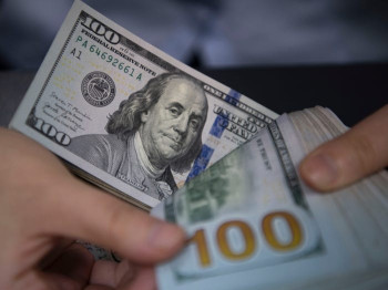 مساء السبت.. تعرف على أسعار صرف الدولار في العراق