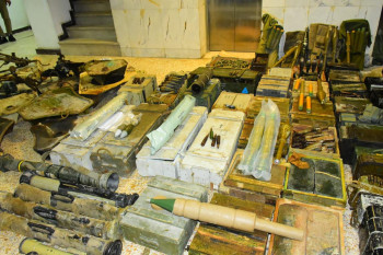 ضبط ترسانة أسلحة.. الأمن العراقي يداهم معاقل "أبو درع" في بغداد