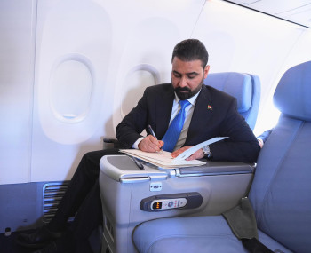 أزمة الرواتب والسيولة.. لغم موقوت ينتظر حكومة الزيدي في "تموز اللهّاب"