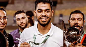 يعمل نجار مسلح وسقط من الطابق الثاني :وفاة حارس مرمى مصري سابق