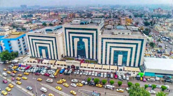جامعة الاسراء الأهلية تعلن تعرض رئيسها لتهديدات مسلحة بسبب طالب راسب (فيديو)