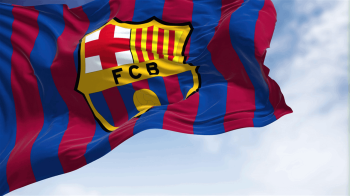 برشلونة مهدد بالمنع من المشاركة في الدوري الإسباني