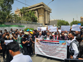 خريجو الجامعات قنابل موقوتة على أرصفة الخذلان