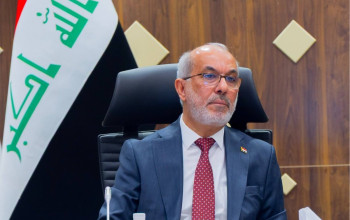 وزير النفط يوجه بصرف 100 ألف دينار للموظفين والعقود والأجور بمناسبة عيد الأضحى