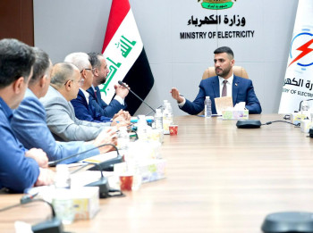 وسط ظروف حرجة.. وزير الكهرباء يشكل غرفة طوارئ مركزية لمواجهة الصيف وتأمين الزيارة الأربعينية
