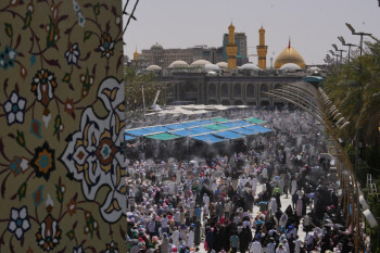 الدفاع: توقعات بوصول ملايين الزوار الى کربلاء تزامنا مع زيارة يومي عرفة وعيد الأضحى