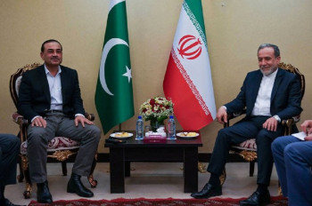 مسؤول أمني باكستاني: يجري وضع اللمسات الأخيرة على مذكرة تفاهم لإنهاء الحرب بين أمريكا وإيران