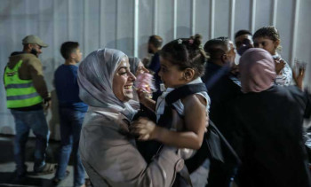 عودة 76 فلسطينيا الى قطاع غزة عبر معبر رفح