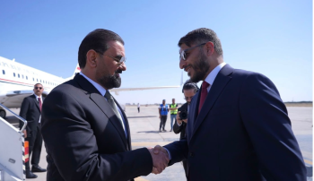 رئيس مجلس النواب يصل إلى محافظة النجف الأشرف ويتشرف بزيارة الامام علي عليه السلام