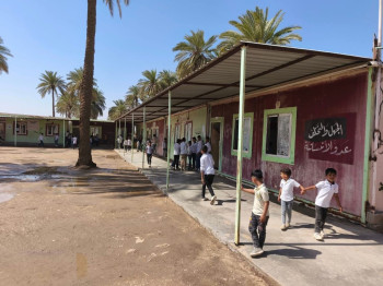مدارس طينية وكرفانية واكتظاظ في الصفوف.. مرصد: العراق يحتاج 10 آلاف مدرسة جديدة