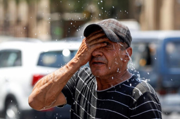 150  مليون دولار خسائر يومية يتكبدها "العراق" بسبب شمسه الحارقة!