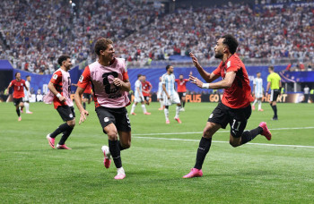 كاس العالم:الارجنتين تقلب الطاولة على مصر وتسجل ثلاثة اهداف بعد ان كانت خاسرة بهدفين