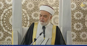 خطيب جامع أبي حنيفة يدعو إلى معركة حاسمة ضد الفساد في العراق: الحكومة تعرفهم جيدا