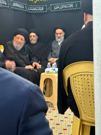 بحضور نجل المرجع السيستاني :مجلس عزاء بذكرى شهادة الإمام السجاد والذكرى الخامسة لرحيل السيد الحكيم