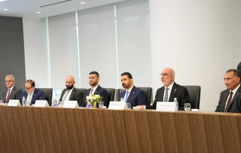 الزيدي يدعو "شيفرون" الأميركية لـ"توسعة وتسريع" عملها في العراق