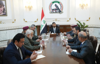 الزيدي يزور الحشد الشعبي.