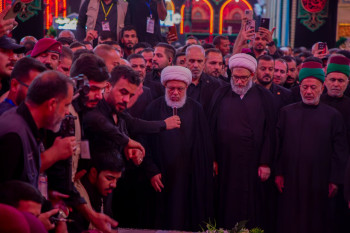 ممثل السيد السيستاني يصلي على جثامين شهداء الحشد الشعبي الذين سقطوا بضربات امريكية سعودية