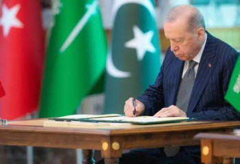 أردوغان يؤكد ان اتفاقية مكة للدفاع المشترك لا تستهدف أية دولة ومفتوحة لانضمام الدول الشقيقة