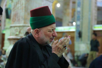 جعفر الموسوي.. الرجل الذي حمل ذاكرة العتبة من زمن السادن إلى زمن المؤسسة