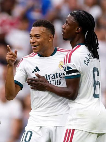 ريال مدريد يكتسح مالقا برباعية نظيفة في الدوري الإسباني