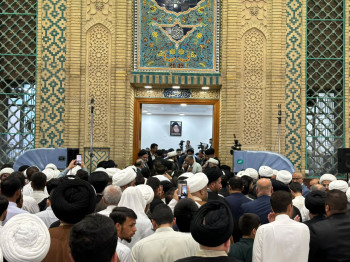 بالصور:الحوزة العلمية في النجف تقيم مجلس فاتحة على روح السيد موسى الشبيري الزنجاني