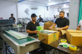 توفر عملة صعبة وفرص عمل ومناهج دراسية.. دار الوارث تباشر بطباعة مليونين و(500) الف نسخة من الكتب المدرسية